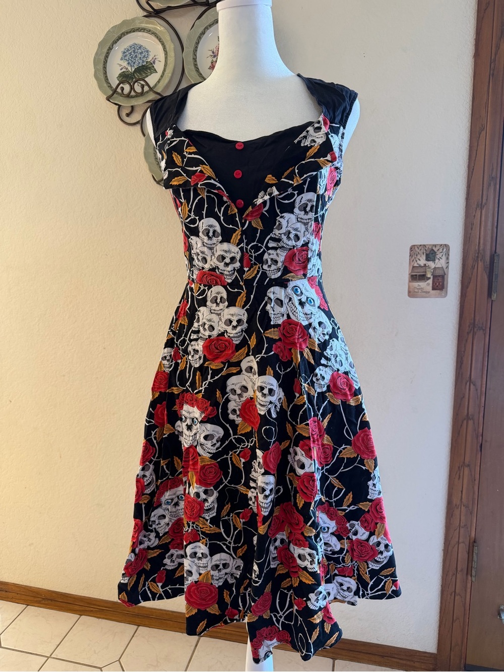 Black Skull & Rose Vintage Dress - Women's